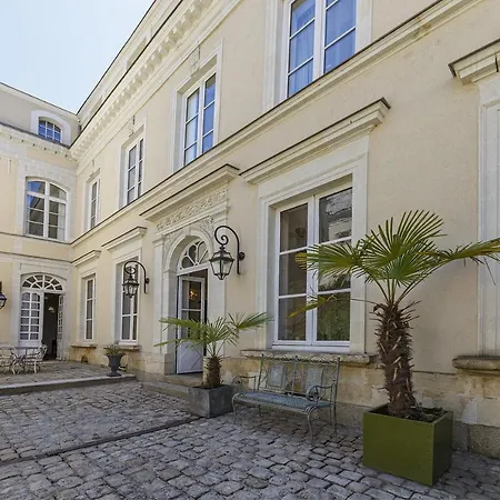 Junior Layon - Maison Bossoreil 앙제