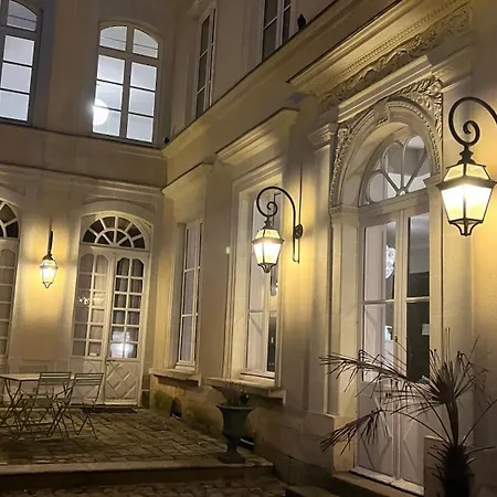 게스트하우스 Junior Layon - Maison Bossoreil 3*