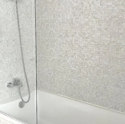 Junior Layon - Maison Bossoreil