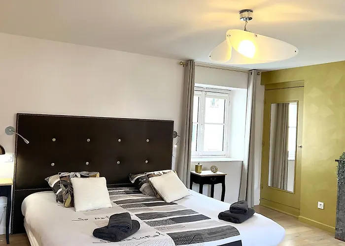 Junior Layon - Maison Bossoreil Konukevi Angers