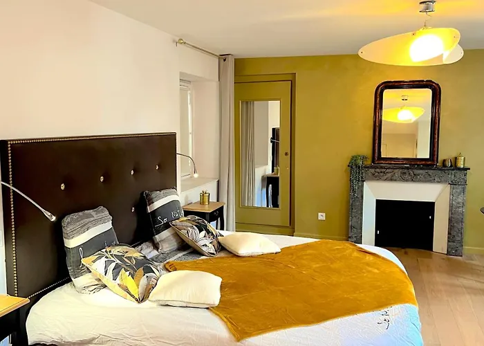 Junior Layon - Maison Bossoreil 3*